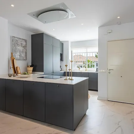 Apartment Azahara 2, Contemporary Scandinavian Style Open Plan With 2 Terraces