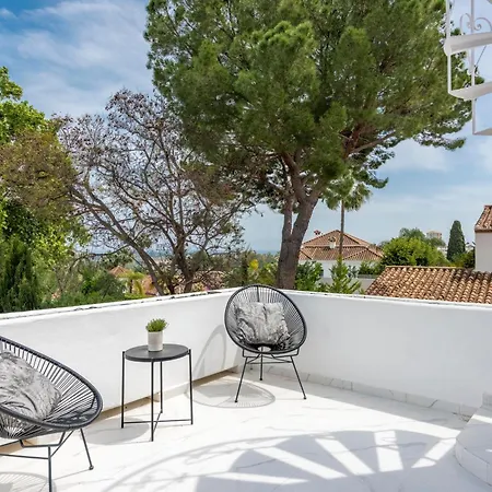 Apartment Azahara 2, Contemporary Scandinavian Style Open Plan With 2 Terraces *